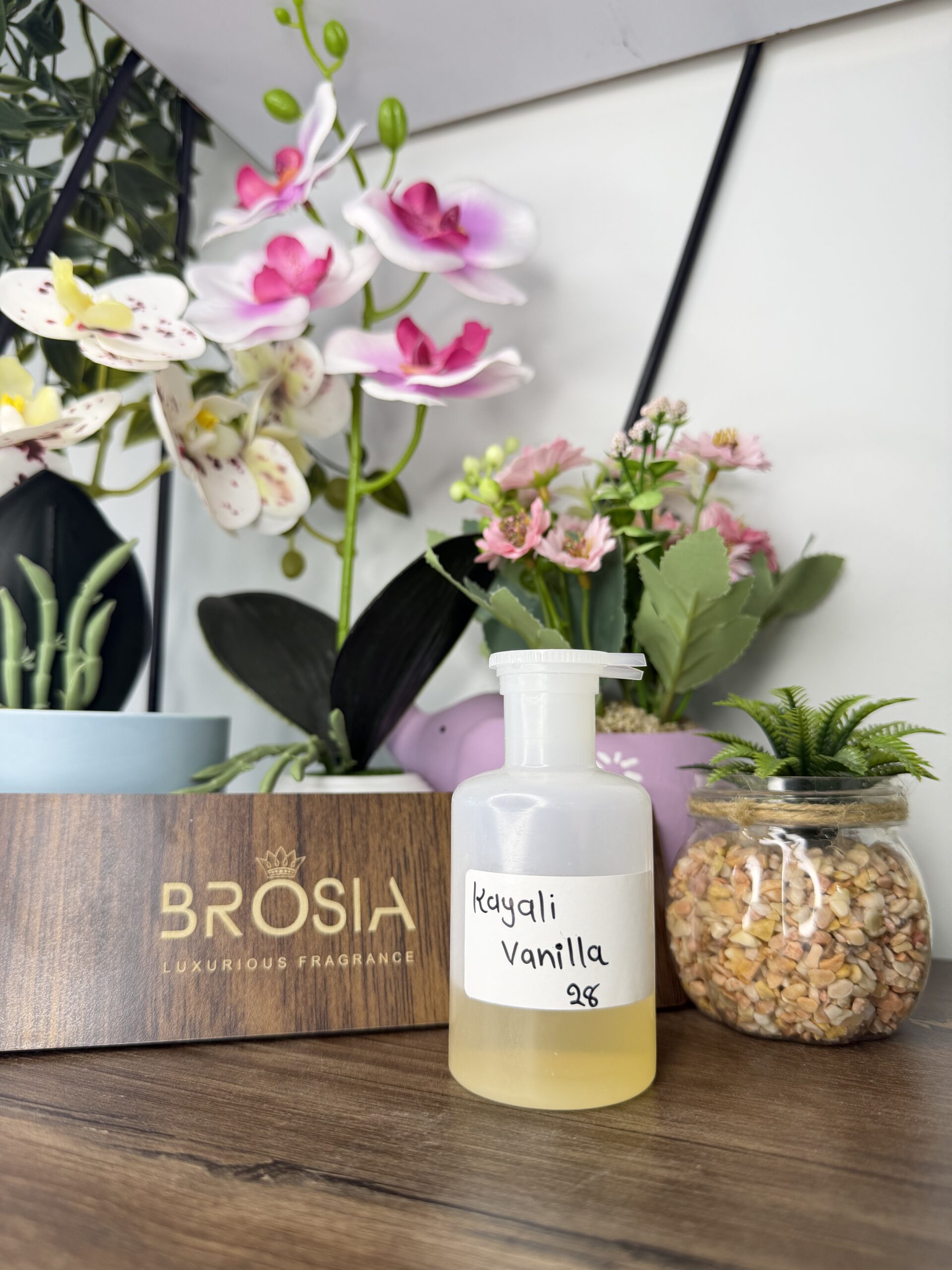 Kayali Vanilla 28 by BROSIA