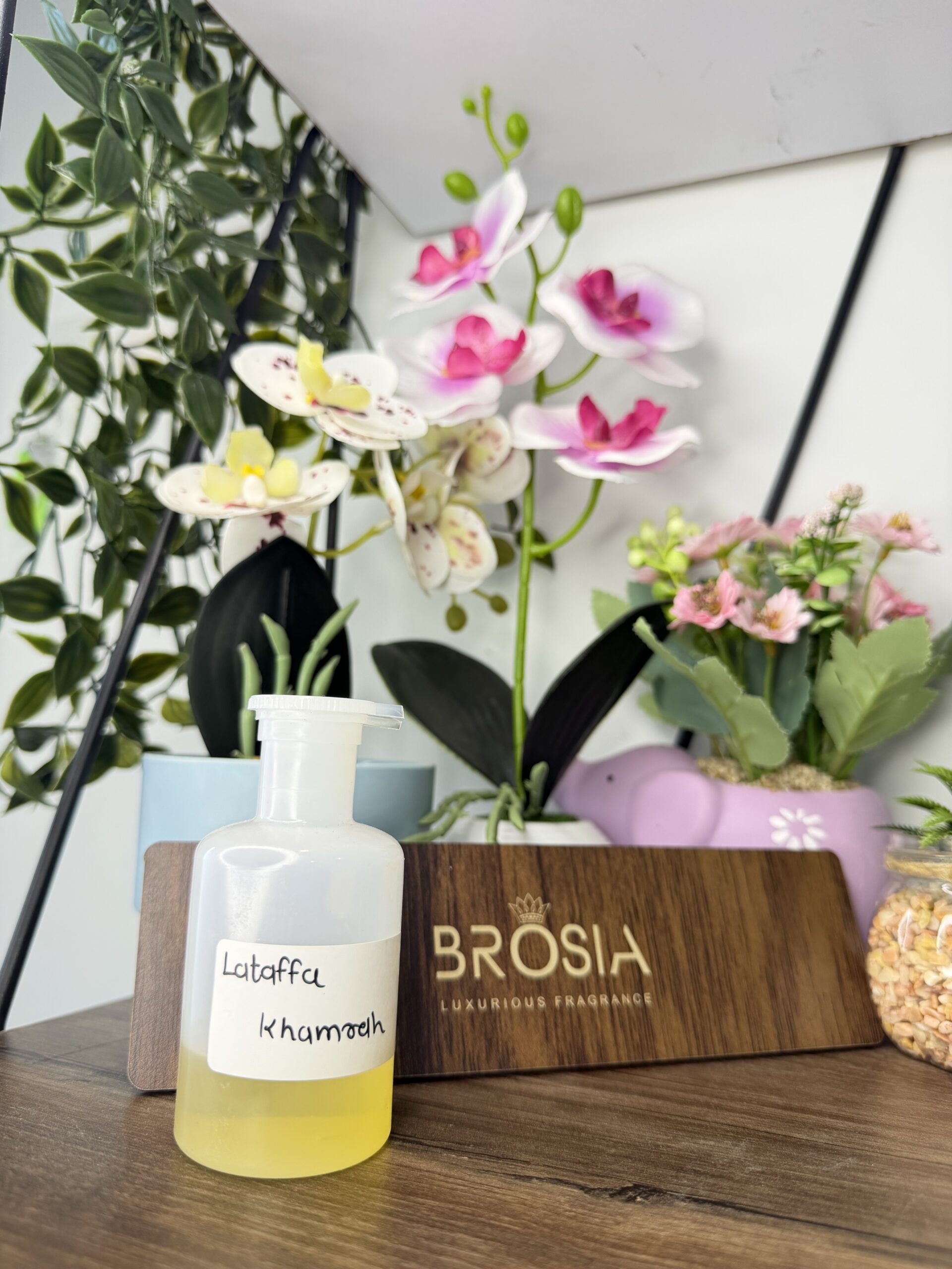 Lattafa Khamrah by BROSIA