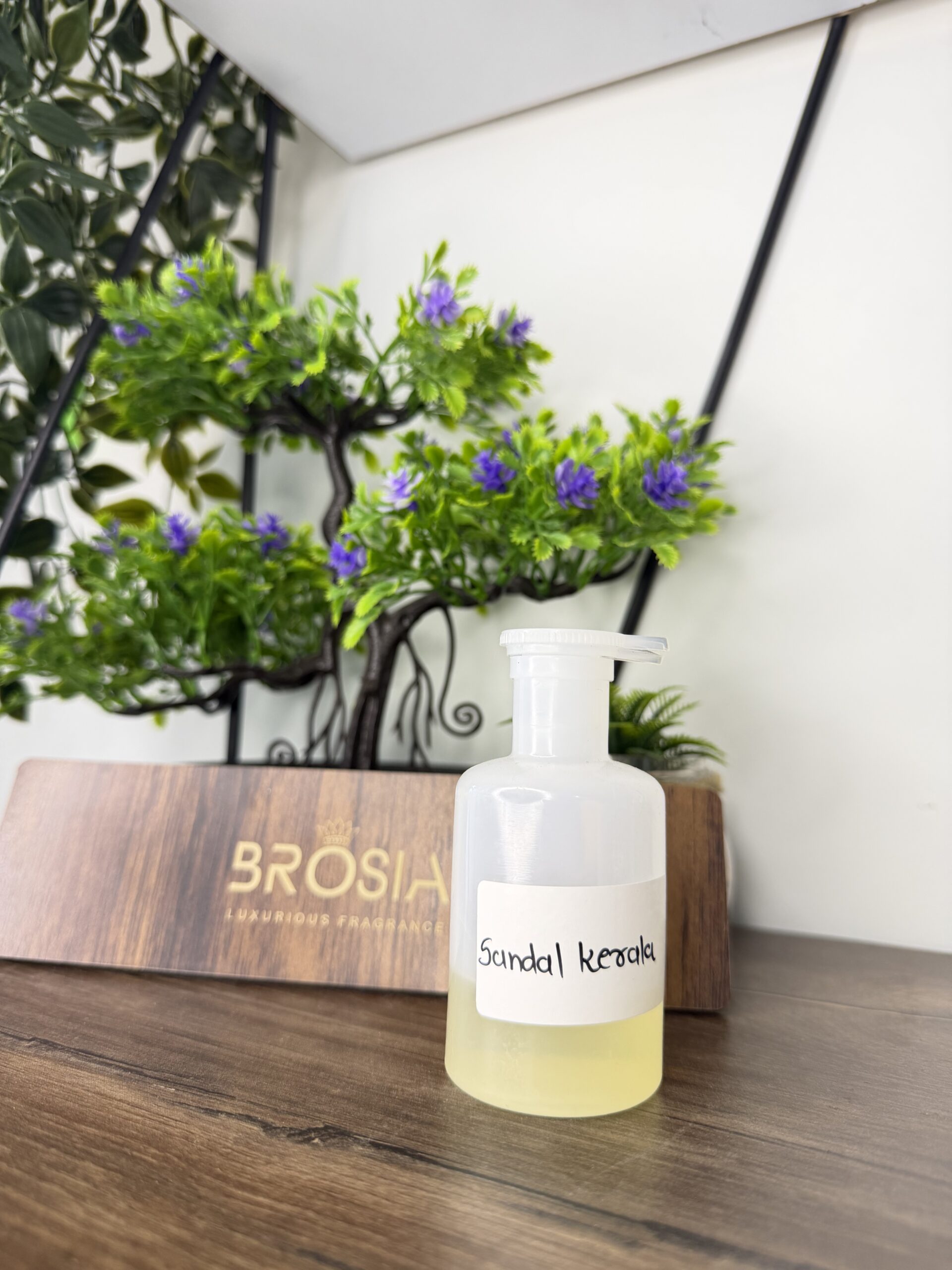 Sandal Kerala by BROSIA