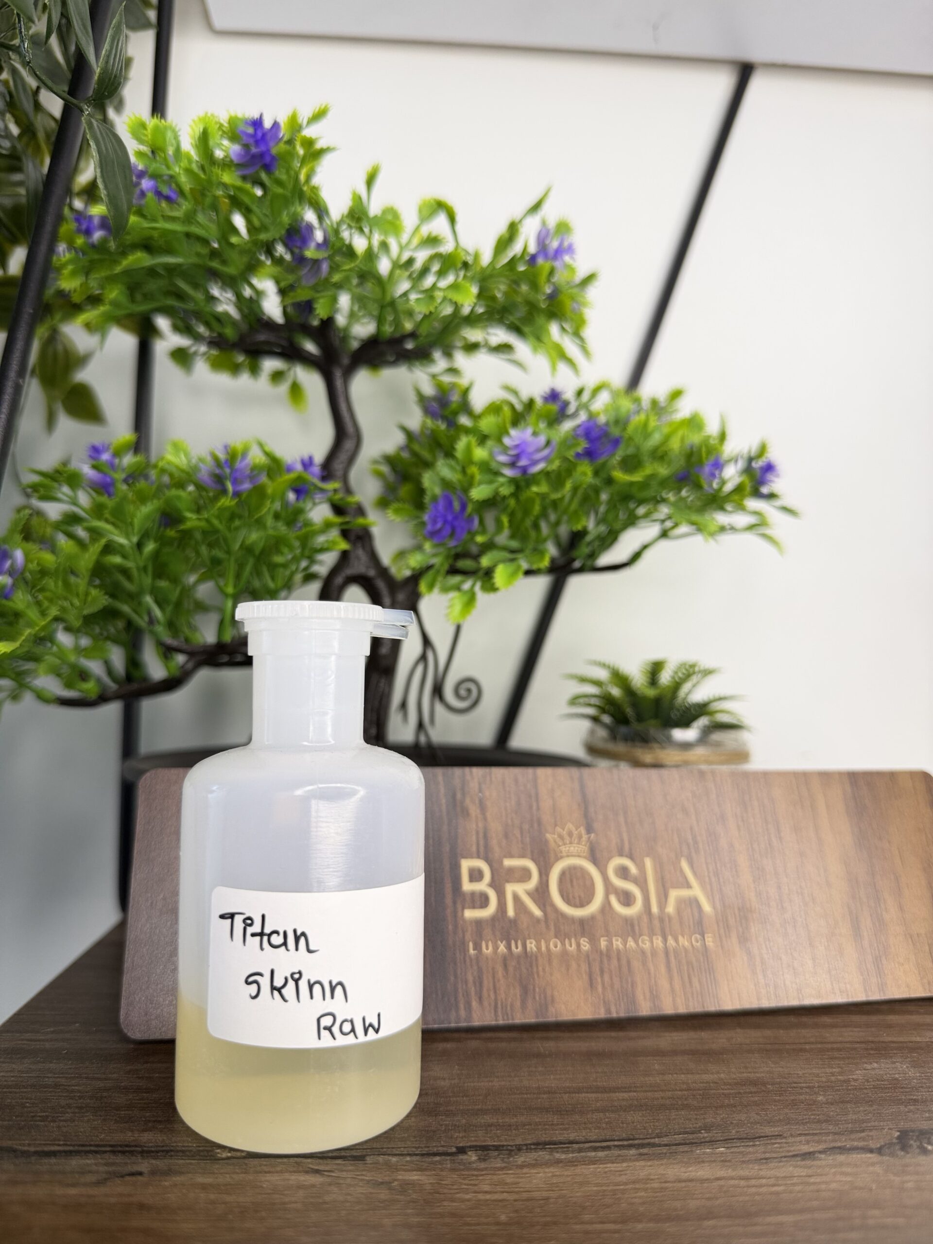 Titan Skinn Raw by BROSIA