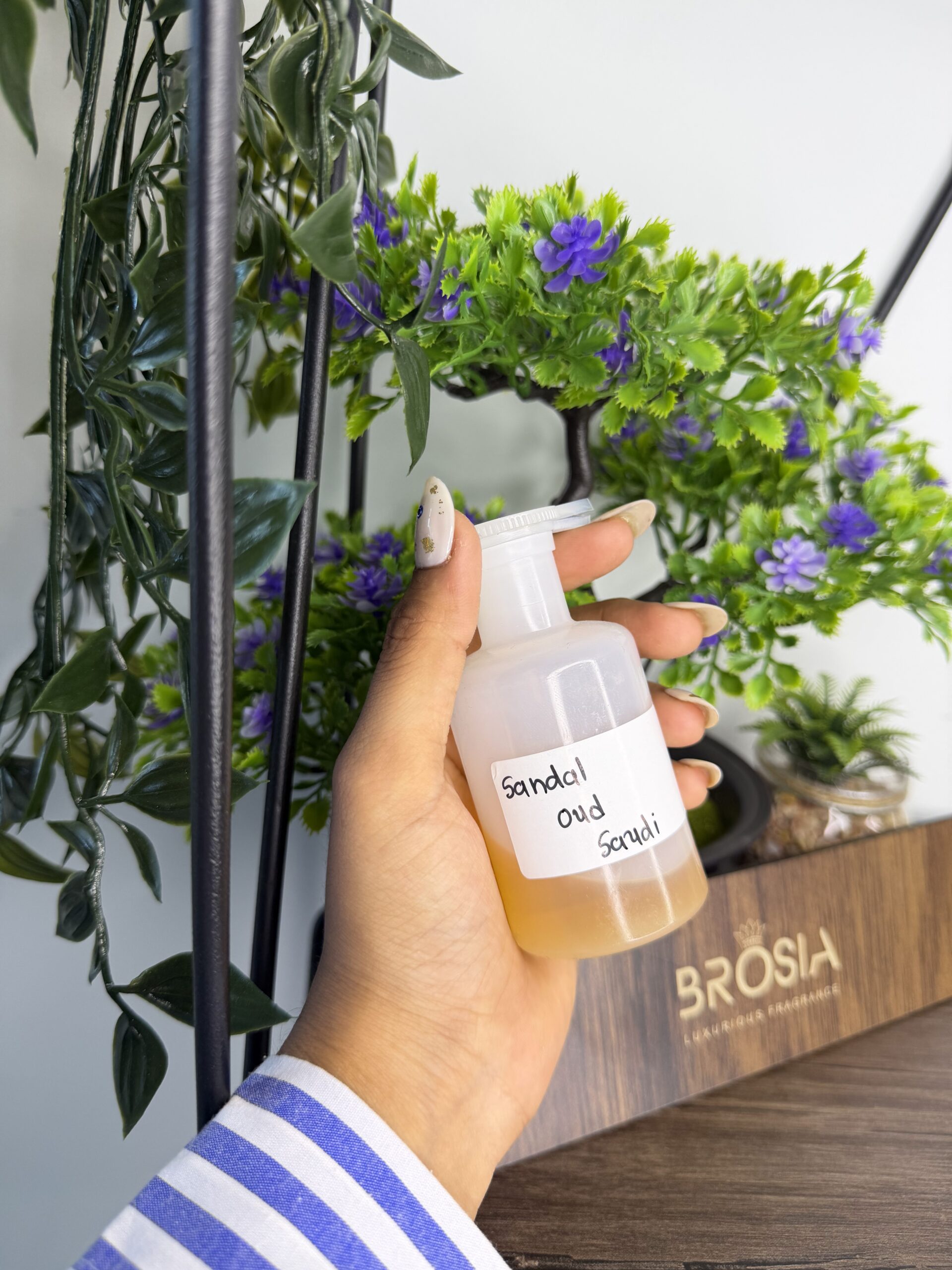 Sandal Oud Saudi by BROSIA