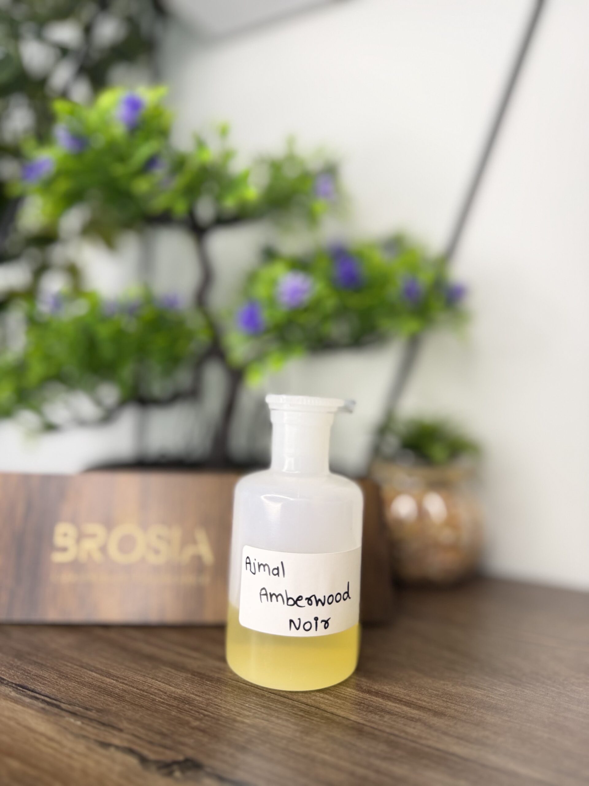 Ajmal Amberwood Noir by BROSIA